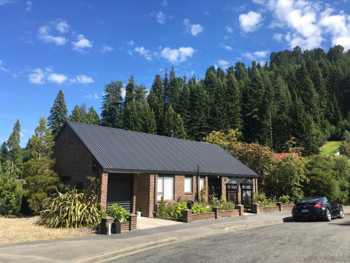 27 Alpine Avenue Villa Hanmer Springs Bagian luar foto
